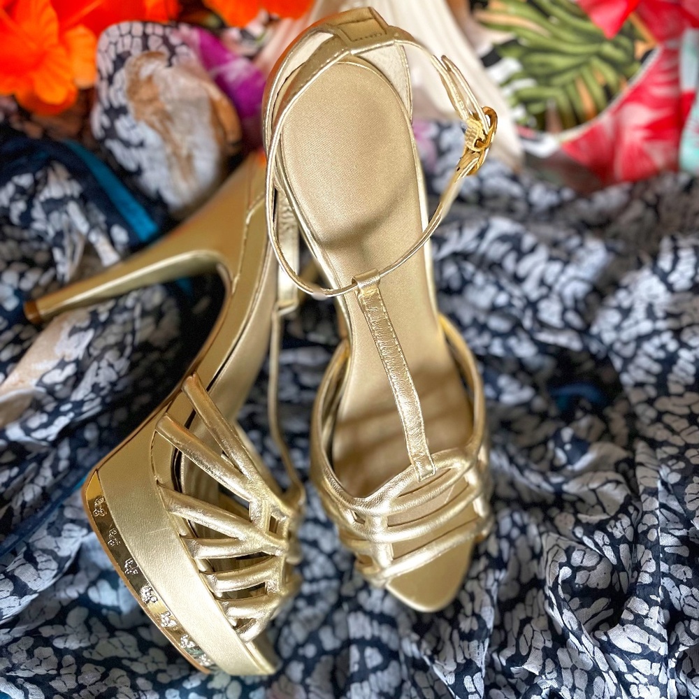 BCBG Paris Golden Caged Sky High Platform Heels ✨ 👡✨
